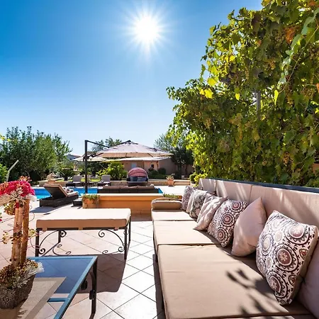 Navis Luxury